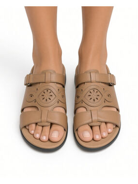 Clarks Collection Women’s Size 8 Tan Leather Comfort Slide Sandals Cushion Soft
